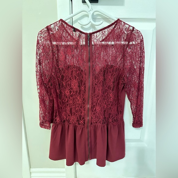Guess Lace Peplum Top with Sweetheart Neckline - Picture 3 of 4